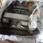 LOTE 165 - 01 COIFA EM AÇO INOX MEDINDO 101CMX101CM. (NO ESTADO, NÃO SABEMOS SE FUNCIONA. LEILÃO NÃO TEM GARANTIA E NEM DEVOLUÇÃO).