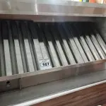 LOTE 167 - 01 COIFA LAVÁVEL EM AÇO INOX MEDINDO 131CMX86CM. (NO ESTADO, NÃO SABEMOS SE FUNCIONA. LEILÃO NÃO TEM GARANTIA E NEM DEVOLUÇÃO).