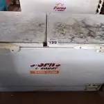 LOTE 195 - 01 FREEZER HORIZONTAL 02 TAMPAS 220V. (NO ESTADO) ATENÇÃO! FAZER A VISITAÇÃO ANTES DE ARREMATAR, NÃO SABEMOS SE FUNCIONA. LEILÃO NÃO TEM GARANTIA E NEM DEVOLUÇÃO, SUJEITO A POSSÍVEIS AVARIAS VISÍVEIS/OCULTAS E/OU AUSÊNCIA DE COMPONENTES.
