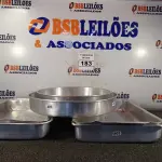 LOTE 183 - 06 ASSADEIRAS EM ALUMÍNIO SENDO 02 REDONDAS. (NO ESTADO) ATENÇÃO! FAZER A VISITAÇÃO ANTES DE ARREMATAR, NÃO SABEMOS SE FUNCIONA. LEILÃO NÃO TEM GARANTIA E NEM DEVOLUÇÃO, SUJEITO A POSSÍVEIS AVARIAS VISÍVEIS/OCULTAS E/OU AUSÊNCIA DE COMPONENTES.