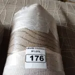 LOTE 176 - 01 TAPETE MEDINDO 400CMX300CM. (NO ESTADO, NÃO SABEMOS SE FUNCIONA. LEILÃO NÃO TEM GARANTIA E NEM DEVOLUÇÃO).