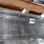 LOTE 140 - 01 ESTANTE GRADEADA DESMONTADA COM 04 PRATELEIRAS. (NO ESTADO. LEILÃO NÃO TEM GARANTIA E NEM DEVOLUÇÃO).