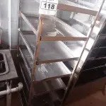 LOTE 118 - 01 ESTANTE EM AÇO INOX COM 10 BANDEJAS MEDINDO 64CMX45CMX190CM (CXLXA).  (NO ESTADO, NÃO SABEMOS SE FUNCIONA. LEILÃO NÃO TEM GARANTIA E NEM DEVOLUÇÃO).
