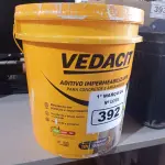 LOTE 392 - 01 BALDE DE VEDACIT, ADITIVO IMPERMEABILIZANTE PARA CONCRETOS E ARGAMASSAS. (NO ESTADO) ATENÇÃO! FAZER A VISITAÇÃO ANTES DE ARREMATAR, NÃO SABEMOS SE FUNCIONA. LEILÃO NÃO TEM GARANTIA E NEM DEVOLUÇÃO, SUJEITO A POSSÍVEIS AVARIAS VISÍVEIS/OCULTAS E/OU AUSÊNCIA DE COMPONENTES.