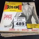 LOTE 489 - 01 LOTE COM DIVERSOS DISCOS DE VINIL.(NO ESTADO) ATENÇÃO! FAZER A VISITAÇÃO ANTES DE ARREMATAR, NÃO SABEMOS SE FUNCIONA. LEILÃO NÃO TEM GARANTIA E NEM DEVOLUÇÃO, SUJEITO A POSSÍVEIS AVARIAS VISÍVEIS/OCULTAS E/OU AUSÊNCIA DE COMPONENTES.