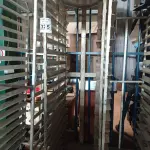 LOTE 325 - 03 CARRINHOS PARA TRANSPORTE DE BANDEJAS. (NO ESTADO) ATENÇÃO! FAZER A VISITAÇÃO ANTES DE ARREMATAR, NÃO SABEMOS SE FUNCIONA. LEILÃO NÃO TEM GARANTIA E NEM DEVOLUÇÃO, SUJEITO A POSSÍVEIS AVARIAS VISÍVEIS/OCULTAS E/OU AUSÊNCIA DE COMPONENTES.