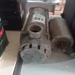 LOTE 397 - 01 MOTOR ELÉTRICOS E 01 BOMBA D’AGUA. (NO ESTADO) ATENÇÃO! FAZER A VISITAÇÃO ANTES DE ARREMATAR, NÃO SABEMOS SE FUNCIONA. LEILÃO NÃO TEM GARANTIA E NEM DEVOLUÇÃO, SUJEITO A POSSÍVEIS AVARIAS VISÍVEIS/OCULTAS E/OU AUSÊNCIA DE COMPONENTES.