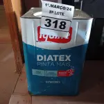 LOTE 318 - 01 LATA DE TINTA IQUINE DIATEX PINTA MAIS 18L FOSCO BASE “P”. (NO ESTADO) ATENÇÃO! FAZER A VISITAÇÃO ANTES DE ARREMATAR, NÃO SABEMOS SE FUNCIONA. LEILÃO NÃO TEM GARANTIA E NEM DEVOLUÇÃO, SUJEITO A POSSÍVEIS AVARIAS VISÍVEIS/OCULTAS E/OU AUSÊNCIA DE COMPONENTES.