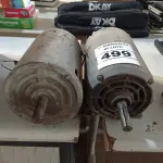 LOTE 499 - 02 MOTORES ELETRICOS. (NO ESTADO) ATENÇÃO! FAZER A VISITAÇÃO ANTES DE ARREMATAR, NÃO SABEMOS SE FUNCIONA. LEILÃO NÃO TEM GARANTIA E NEM DEVOLUÇÃO, SUJEITO A POSSÍVEIS AVARIAS VISÍVEIS/OCULTAS E/OU AUSÊNCIA DE COMPONENTES.