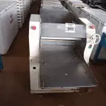 LOTE 205 - 01 CILINDRO PARA MASSAS “MODELADORA DE PÃES” INDUSTRIAL. (NO ESTADO) ATENÇÃO! FAZER A VISITAÇÃO ANTES DE ARREMATAR, NÃO SABEMOS SE FUNCIONA. LEILÃO NÃO TEM GARANTIA E NEM DEVOLUÇÃO, SUJEITO A POSSÍVEIS AVARIAS VISÍVEIS/OCULTAS E/OU AUSÊNCIA DE COMPONENTES.