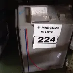 LOTE 224 - 01 ESTABILIZADOR DE TENSÃO KCE 3000. (NO ESTADO) ATENÇÃO! FAZER A VISITAÇÃO ANTES DE ARREMATAR, NÃO SABEMOS SE FUNCIONA. LEILÃO NÃO TEM GARANTIA E NEM DEVOLUÇÃO, SUJEITO A POSSÍVEIS AVARIAS VISÍVEIS/OCULTAS E/OU AUSÊNCIA DE COMPONENTES.