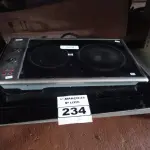 LOTE 234 - 02 FOGÕES DE INDUÇÃO MARCAS E MODELOS DIVERSOS PARA RETIRADA DE PEÇAS. (NO ESTADO) ATENÇÃO! FAZER A VISITAÇÃO ANTES DE ARREMATAR, NÃO SABEMOS SE FUNCIONA. LEILÃO NÃO TEM GARANTIA E NEM DEVOLUÇÃO, SUJEITO A POSSÍVEIS AVARIAS VISÍVEIS/OCULTAS E/OU AUSÊNCIA DE COMPONENTES.