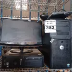 LOTE 382 - 02 CPU’S, 01 MONITOR, 01 TECLADO E 01 MOUSE. (NO ESTADO) ATENÇÃO! FAZER A VISITAÇÃO ANTES DE ARREMATAR, NÃO SABEMOS SE FUNCIONA. LEILÃO NÃO TEM GARANTIA E NEM DEVOLUÇÃO, SUJEITO A POSSÍVEIS AVARIAS VISÍVEIS/OCULTAS E/OU AUSÊNCIA DE COMPONENTES.