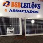 LOTE 379 - 02 PAINÉIS SOLARES 18V 10W. (NO ESTADO) ATENÇÃO! FAZER A VISITAÇÃO ANTES DE ARREMATAR, NÃO SABEMOS SE FUNCIONA. LEILÃO NÃO TEM GARANTIA E NEM DEVOLUÇÃO, SUJEITO A POSSÍVEIS AVARIAS VISÍVEIS/OCULTAS E/OU AUSÊNCIA DE COMPONENTES.