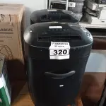 LOTE 320 - 02 FRAGMENTADORAS DE PAPEL. (NO ESTADO) ATENÇÃO! FAZER A VISITAÇÃO ANTES DE ARREMATAR, NÃO SABEMOS SE FUNCIONA. LEILÃO NÃO TEM GARANTIA E NEM DEVOLUÇÃO, SUJEITO A POSSÍVEIS AVARIAS VISÍVEIS/OCULTAS E/OU AUSÊNCIA DE COMPONENTES.