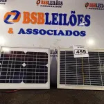 LOTE 455 - 02 PAINÉIS SOLARES 18V 10W. (NO ESTADO) ATENÇÃO! FAZER A VISITAÇÃO ANTES DE ARREMATAR, NÃO SABEMOS SE FUNCIONA. LEILÃO NÃO TEM GARANTIA E NEM DEVOLUÇÃO, SUJEITO A POSSÍVEIS AVARIAS VISÍVEIS/OCULTAS E/OU AUSÊNCIA DE COMPONENTES.