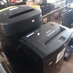 LOTE 437 - 02 FRAGMENTADORAS DE PAPEL. (NO ESTADO) ATENÇÃO! FAZER A VISITAÇÃO ANTES DE ARREMATAR, NÃO SABEMOS SE FUNCIONA. LEILÃO NÃO TEM GARANTIA E NEM DEVOLUÇÃO, SUJEITO A POSSÍVEIS AVARIAS VISÍVEIS/OCULTAS E/OU AUSÊNCIA DE COMPONENTES.
