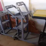 LOTE 522 - 03 CARRINHOS DE LIMPEZA INCOMPLETOS. (NO ESTADO) ATENÇÃO! FAZER A VISITAÇÃO ANTES DE ARREMATAR, NÃO SABEMOS SE FUNCIONA. LEILÃO NÃO TEM GARANTIA E NEM DEVOLUÇÃO, SUJEITO A POSSÍVEIS AVARIAS VISÍVEIS/OCULTAS E/OU AUSÊNCIA DE COMPONENTES.