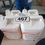 LOTE 467 - 20 LITROS DE SABONETE DE ESPUMA ANTISSÉPTICO. (NO ESTADO) ATENÇÃO! FAZER A VISITAÇÃO ANTES DE ARREMATAR, NÃO SABEMOS SE FUNCIONA. LEILÃO NÃO TEM GARANTIA E NEM DEVOLUÇÃO, SUJEITO A POSSÍVEIS AVARIAS VISÍVEIS/OCULTAS E/OU AUSÊNCIA DE COMPONENTES.