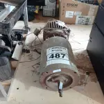 LOTE 487 - 02 MOTORES ELÉTRICOS. (NO ESTADO) ATENÇÃO! FAZER A VISITAÇÃO ANTES DE ARREMATAR, NÃO SABEMOS SE FUNCIONA. LEILÃO NÃO TEM GARANTIA E NEM DEVOLUÇÃO, SUJEITO A POSSÍVEIS AVARIAS VISÍVEIS/OCULTAS E/OU AUSÊNCIA DE COMPONENTES.