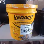 LOTE 392 - 01 BALDE DE VEDACIT, ADITIVO IMPERMEABILIZANTE PARA CONCRETOS E ARGAMASSAS. (NO ESTADO) ATENÇÃO! FAZER A VISITAÇÃO ANTES DE ARREMATAR, NÃO SABEMOS SE FUNCIONA. LEILÃO NÃO TEM GARANTIA E NEM DEVOLUÇÃO, SUJEITO A POSSÍVEIS AVARIAS VISÍVEIS/OCULTAS E/OU AUSÊNCIA DE COMPONENTES.