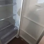 LOTE 292 - 01 GELADEIRA FROST FREE MARCA ELECTROLUX 220V. (NO ESTADO) ATENÇÃO! FAZER A VISITAÇÃO ANTES DE ARREMATAR, NÃO SABEMOS SE FUNCIONA. LEILÃO NÃO TEM GARANTIA E NEM DEVOLUÇÃO, SUJEITO A POSSÍVEIS AVARIAS VISÍVEIS/OCULTAS E/OU AUSÊNCIA DE COMPONENTES.