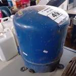 LOTE 495 - 01 MOTOR COMPRESSOR DE REFRIGERAÇÃO. (NO ESTADO) ATENÇÃO! FAZER A VISITAÇÃO ANTES DE ARREMATAR, NÃO SABEMOS SE FUNCIONA. LEILÃO NÃO TEM GARANTIA E NEM DEVOLUÇÃO, SUJEITO A POSSÍVEIS AVARIAS VISÍVEIS/OCULTAS E/OU AUSÊNCIA DE COMPONENTES.