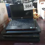 LOTE 504 - 04 NOTEBOOKS PARA RETIRADA DE PEÇAS. (NO ESTADO) ATENÇÃO! FAZER A VISITAÇÃO ANTES DE ARREMATAR, NÃO SABEMOS SE FUNCIONA. LEILÃO NÃO TEM GARANTIA E NEM DEVOLUÇÃO, SUJEITO A POSSÍVEIS AVARIAS VISÍVEIS/OCULTAS E/OU AUSÊNCIA DE COMPONENTES.
