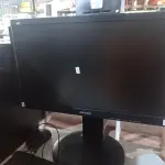 LOTE 391 - 01 CPU, 01 MONITOR, 01 TECLADO E 01 MOUSE. (NO ESTADO) ATENÇÃO! FAZER A VISITAÇÃO ANTES DE ARREMATAR, NÃO SABEMOS SE FUNCIONA. LEILÃO NÃO TEM GARANTIA E NEM DEVOLUÇÃO, SUJEITO A POSSÍVEIS AVARIAS VISÍVEIS/OCULTAS E/OU AUSÊNCIA DE COMPONENTES.