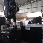 LOTE 477 - 01 CPU, 01 MONITOR, 01 TECLADO, 01 MOUSE 01 VENTILADOR E 06 CABOS DE FORÇA. (NO ESTADO) ATENÇÃO! FAZER A VISITAÇÃO ANTES DE ARREMATAR, NÃO SABEMOS SE FUNCIONA. LEILÃO NÃO TEM GARANTIA E NEM DEVOLUÇÃO, SUJEITO A POSSÍVEIS AVARIAS VISÍVEIS/OCULTAS E/OU AUSÊNCIA DE COMPONENTES.