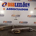 LOTE 216 - 02 SUPORTES DE AÇO PARA CARRETILHA. (NO ESTADO) ATENÇÃO! FAZER A VISITAÇÃO ANTES DE ARREMATAR, NÃO SABEMOS SE FUNCIONA. LEILÃO NÃO TEM GARANTIA E NEM DEVOLUÇÃO, SUJEITO A POSSÍVEIS AVARIAS VISÍVEIS/OCULTAS E/OU AUSÊNCIA DE COMPONENTES.