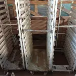 LOTE 518 - 03 CARRINHOS PARA TRANSPORTE DE BANDEJAS. (NO ESTADO) ATENÇÃO! FAZER A VISITAÇÃO ANTES DE ARREMATAR, NÃO SABEMOS SE FUNCIONA. LEILÃO NÃO TEM GARANTIA E NEM DEVOLUÇÃO, SUJEITO A POSSÍVEIS AVARIAS VISÍVEIS/OCULTAS E/OU AUSÊNCIA DE COMPONENTES.