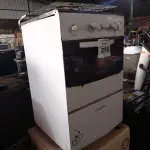 LOTE 290 - 01 FOGÃO A GÁS 04 BOCAS E 01 LAVADORA DE ROUPAS PARA RETIRADA DE PEÇAS. (NO ESTADO) ATENÇÃO! FAZER A VISITAÇÃO ANTES DE ARREMATAR, NÃO SABEMOS SE FUNCIONA. LEILÃO NÃO TEM GARANTIA E NEM DEVOLUÇÃO, SUJEITO A POSSÍVEIS AVARIAS VISÍVEIS/OCULTAS E/OU AUSÊNCIA DE COMPONENTES.