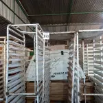 LOTE 513 - 04 CARRINHOS PARA TRANSPORTE DE BANDEJAS. (NO ESTADO) ATENÇÃO! FAZER A VISITAÇÃO ANTES DE ARREMATAR, NÃO SABEMOS SE FUNCIONA. LEILÃO NÃO TEM GARANTIA E NEM DEVOLUÇÃO, SUJEITO A POSSÍVEIS AVARIAS VISÍVEIS/OCULTAS E/OU AUSÊNCIA DE COMPONENTES.