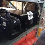 LOTE 263 - 01 COFRE E 01 ASPIRADOR DE PÓ INCOMPLETO. (NO ESTADO) ATENÇÃO! FAZER A VISITAÇÃO ANTES DE ARREMATAR, NÃO SABEMOS SE FUNCIONA. LEILÃO NÃO TEM GARANTIA E NEM DEVOLUÇÃO, SUJEITO A POSSÍVEIS AVARIAS VISÍVEIS/OCULTAS E/OU AUSÊNCIA DE COMPONENTES.