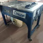 LOTE 493 - 01 MAQUINA ELÉTRICA ARQUEADORA DE FITA MODELO SP-4 MARCA CYKLOP 110V. (NO ESTADO) ATENÇÃO! FAZER A VISITAÇÃO ANTES DE ARREMATAR, NÃO SABEMOS SE FUNCIONA. LEILÃO NÃO TEM GARANTIA E NEM DEVOLUÇÃO, SUJEITO A POSSÍVEIS AVARIAS VISÍVEIS/OCULTAS E/OU AUSÊNCIA DE COMPONENTES.
