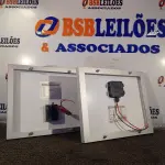 LOTE 415 - 02 PAINÉIS SOLARES 18V 10W. (NO ESTADO) ATENÇÃO! FAZER A VISITAÇÃO ANTES DE ARREMATAR, NÃO SABEMOS SE FUNCIONA. LEILÃO NÃO TEM GARANTIA E NEM DEVOLUÇÃO, SUJEITO A POSSÍVEIS AVARIAS VISÍVEIS/OCULTAS E/OU AUSÊNCIA DE COMPONENTES.
