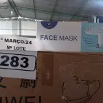 LOTE 283 - 01 CAIXA COM APROXIMADAMENTE 2.000 MASCARAS DESCARTÁVEIS. (NO ESTADO) ATENÇÃO! FAZER A VISITAÇÃO ANTES DE ARREMATAR, NÃO SABEMOS SE FUNCIONA. LEILÃO NÃO TEM GARANTIA E NEM DEVOLUÇÃO, SUJEITO A POSSÍVEIS AVARIAS VISÍVEIS/OCULTAS E/OU AUSÊNCIA DE COMPONENTES.