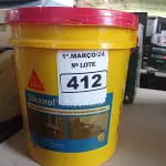 LOTE 412 - 01 BALDE DE SIKANOL ALVENARIA, ADITIVO PLASTIFICANTE PARA ARGAMASSA DE ASSENTAMENTO E REBOCO 18L. (NO ESTADO) ATENÇÃO! FAZER A VISITAÇÃO ANTES DE ARREMATAR, NÃO SABEMOS SE FUNCIONA. LEILÃO NÃO TEM GARANTIA E NEM DEVOLUÇÃO, SUJEITO A POSSÍVEIS AVARIAS VISÍVEIS/OCULTAS E/OU AUSÊNCIA DE COMPONENTES.