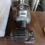LOTE 520 - 02 MOTORES ELÉTRICOS. (NO ESTADO) ATENÇÃO! FAZER A VISITAÇÃO ANTES DE ARREMATAR, NÃO SABEMOS SE FUNCIONA. LEILÃO NÃO TEM GARANTIA E NEM DEVOLUÇÃO, SUJEITO A POSSÍVEIS AVARIAS VISÍVEIS/OCULTAS E/OU AUSÊNCIA DE COMPONENTES.