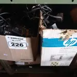 LOTE 226 - 01 LOTE COM VÁRIAS FONTES MARCAS E MODELOS DIVERSOS. (NO ESTADO) ATENÇÃO! FAZER A VISITAÇÃO ANTES DE ARREMATAR, NÃO SABEMOS SE FUNCIONA. LEILÃO NÃO TEM GARANTIA E NEM DEVOLUÇÃO, SUJEITO A POSSÍVEIS AVARIAS VISÍVEIS/OCULTAS E/OU AUSÊNCIA DE COMPONENTES.