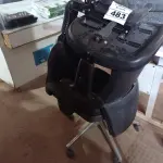 LOTE 483 - 02 CADEIRAS PARA ESCRITÓRIO COM PÉS GIRATÓRIOS. (NO ESTADO) ATENÇÃO! FAZER A VISITAÇÃO ANTES DE ARREMATAR, NÃO SABEMOS SE FUNCIONA. LEILÃO NÃO TEM GARANTIA E NEM DEVOLUÇÃO, SUJEITO A POSSÍVEIS AVARIAS VISÍVEIS/OCULTAS E/OU AUSÊNCIA DE COMPONENTES.