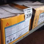 LOTE 239 - 02 CAIXAS DE SIKA TOP-100, REVESTIMENTO IMPERMEABILIZANTE SEMI-FLEXIVEL 18KG. (NO ESTADO) ATENÇÃO! FAZER A VISITAÇÃO ANTES DE ARREMATAR, NÃO SABEMOS SE FUNCIONA. LEILÃO NÃO TEM GARANTIA E NEM DEVOLUÇÃO, SUJEITO A POSSÍVEIS AVARIAS VISÍVEIS/OCULTAS E/OU AUSÊNCIA DE COMPONENTES.