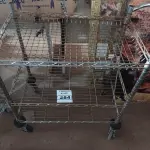LOTE 284 - 01 CARRINHO PARA TRANSPORTE DE ALIMENTOS. (NO ESTADO) ATENÇÃO! FAZER A VISITAÇÃO ANTES DE ARREMATAR, NÃO SABEMOS SE FUNCIONA. LEILÃO NÃO TEM GARANTIA E NEM DEVOLUÇÃO, SUJEITO A POSSÍVEIS AVARIAS VISÍVEIS/OCULTAS E/OU AUSÊNCIA DE COMPONENTES.