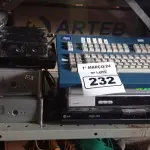 LOTE 232 - 02 APARELHOS DE DVD, 01 VIDEOCASSETE E 01 TECLADO, 02 CPU’S, 01 BASE DE MICROFONE E 03 GRAVADORES DE FITA CASSETE. (NO ESTADO) ATENÇÃO! FAZER A VISITAÇÃO ANTES DE ARREMATAR, NÃO SABEMOS SE FUNCIONA. LEILÃO NÃO TEM GARANTIA E NEM DEVOLUÇÃO, SUJEITO A POSSÍVEIS AVARIAS VISÍVEIS/OCULTAS E/OU AUSÊNCIA DE COMPONENTES.