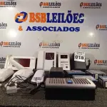 LOTE 018 - 01 LOTE COM VÁRIOS INTERFONES MARCAS E MODELOS DIVERSOS. (NO ESTADO) ATENÇÃO! FAZER A VISITAÇÃO ANTES DE ARREMATAR, NÃO SABEMOS SE FUNCIONA. LEILÃO NÃO TEM GARANTIA E NEM DEVOLUÇÃO, SUJEITO A POSSÍVEIS AVARIAS VISÍVEIS/OCULTAS E/OU AUSÊNCIA DE COMPONENTES.