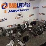 LOTE 022 - 01 LOTE COM VÁRIOS APARELHOS DE TELEFONE MARCAS E MODELOS DIVERSOS. (NO ESTADO) ATENÇÃO! FAZER A VISITAÇÃO ANTES DE ARREMATAR, NÃO SABEMOS SE FUNCIONA. LEILÃO NÃO TEM GARANTIA E NEM DEVOLUÇÃO, SUJEITO A POSSÍVEIS AVARIAS VISÍVEIS/OCULTAS E/OU AUSÊNCIA DE COMPONENTES.