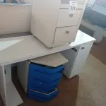 LOTE 531 - 02 GAVETEIROS E 01 MESINHA COM RODINHAS PARA ESCRITÓRIO. (NO ESTADO) ATENÇÃO! FAZER A VISITAÇÃO ANTES DE ARREMATAR, NÃO SABEMOS SE FUNCIONA. LEILÃO NÃO TEM GARANTIA E NEM DEVOLUÇÃO, SUJEITO A POSSÍVEIS AVARIAS VISÍVEIS/OCULTAS E/OU AUSÊNCIA DE COMPONENTES.