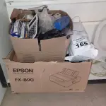 LOTE 165 - 01 LOTE COM MATERIAIS DE ESCRITÓRIO DIVERSOS. (NO ESTADO) ATENÇÃO! FAZER A VISITAÇÃO ANTES DE ARREMATAR, NÃO SABEMOS SE FUNCIONA. LEILÃO NÃO TEM GARANTIA E NEM DEVOLUÇÃO, SUJEITO A POSSÍVEIS AVARIAS VISÍVEIS/OCULTAS E/OU AUSÊNCIA DE COMPONENTES.