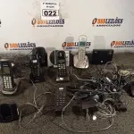 LOTE 022 - 01 LOTE COM VÁRIOS APARELHOS DE TELEFONE MARCAS E MODELOS DIVERSOS. (NO ESTADO) ATENÇÃO! FAZER A VISITAÇÃO ANTES DE ARREMATAR, NÃO SABEMOS SE FUNCIONA. LEILÃO NÃO TEM GARANTIA E NEM DEVOLUÇÃO, SUJEITO A POSSÍVEIS AVARIAS VISÍVEIS/OCULTAS E/OU AUSÊNCIA DE COMPONENTES.